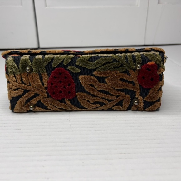 KADIN Vintage Floral Carpet Shoulder Bag - Picture 2 of 8